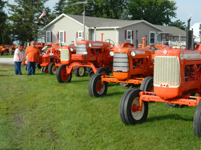Allis-Chalmers on display